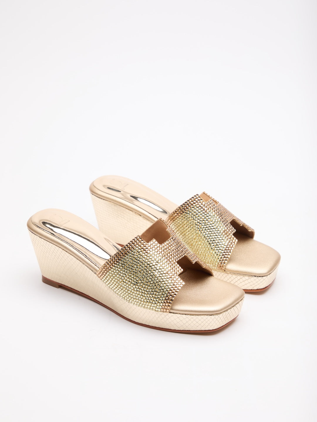Noir Crystal Platforms