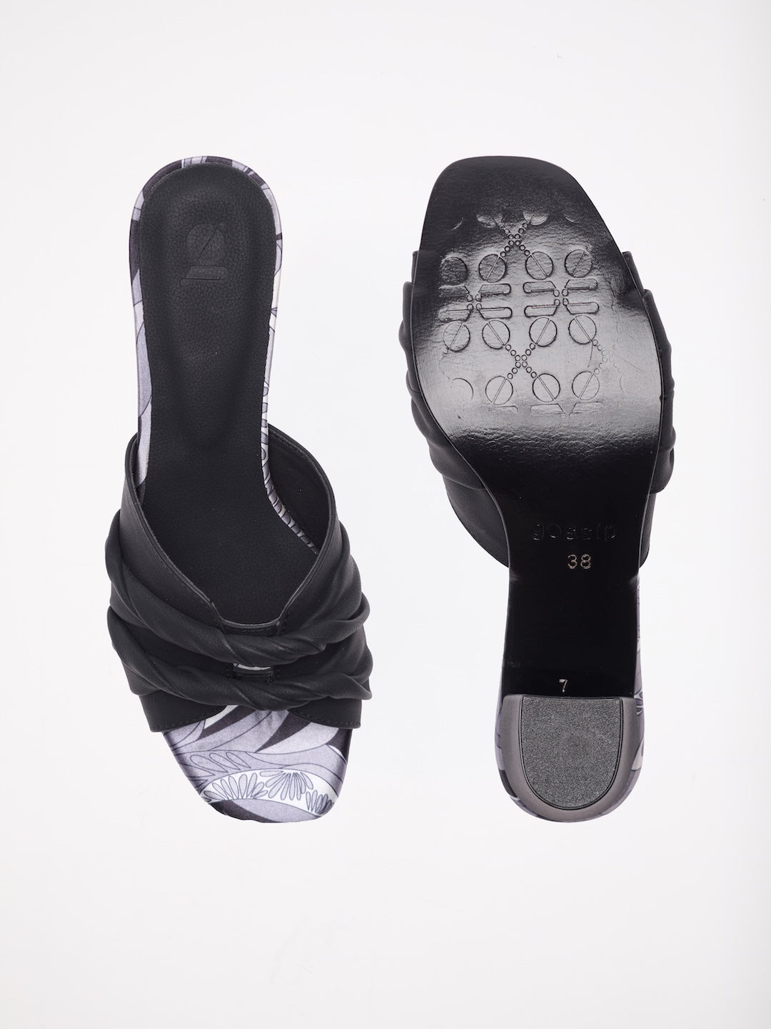 Nomada Fresco Heels