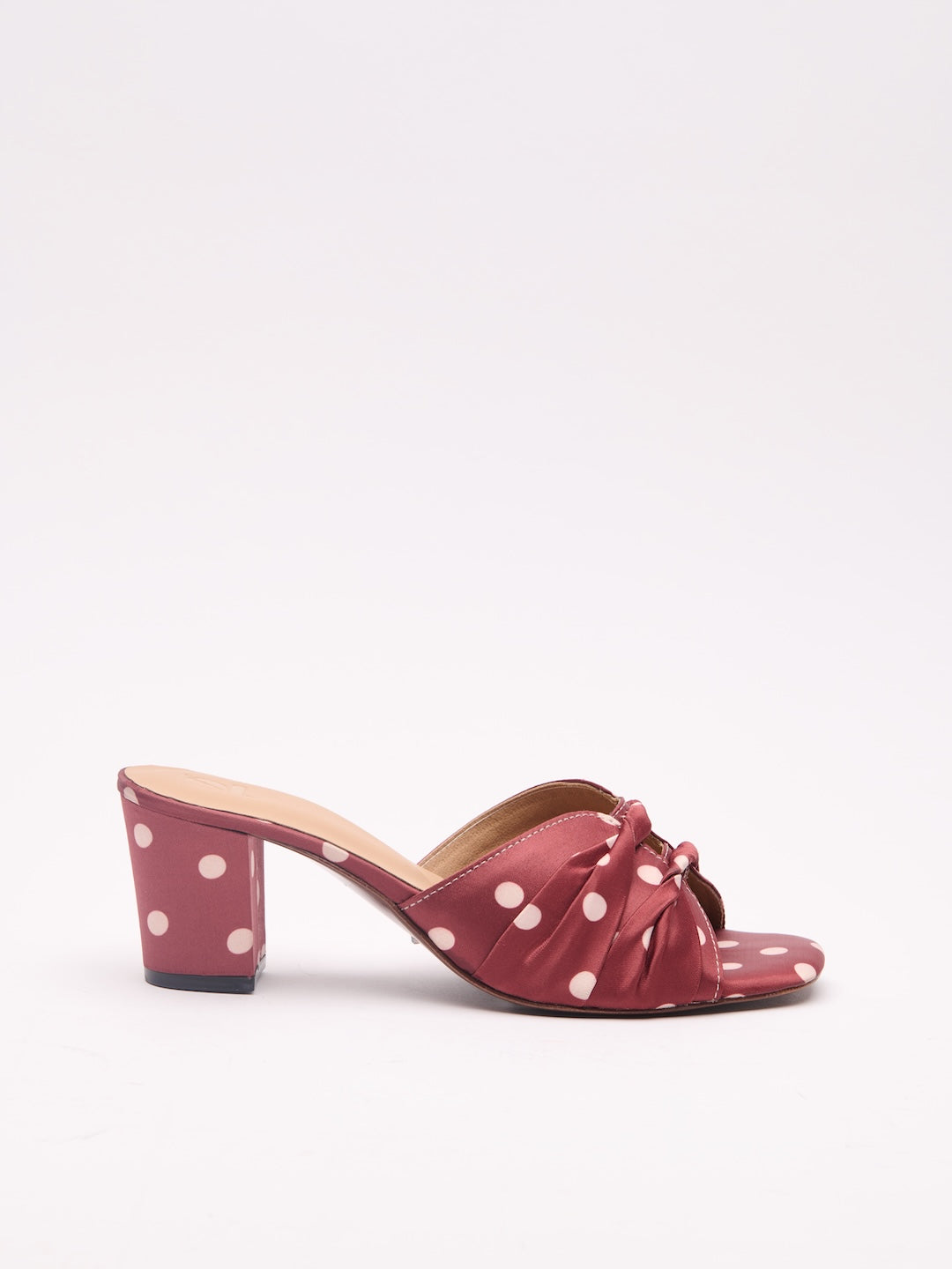 Nomada Dot Heels