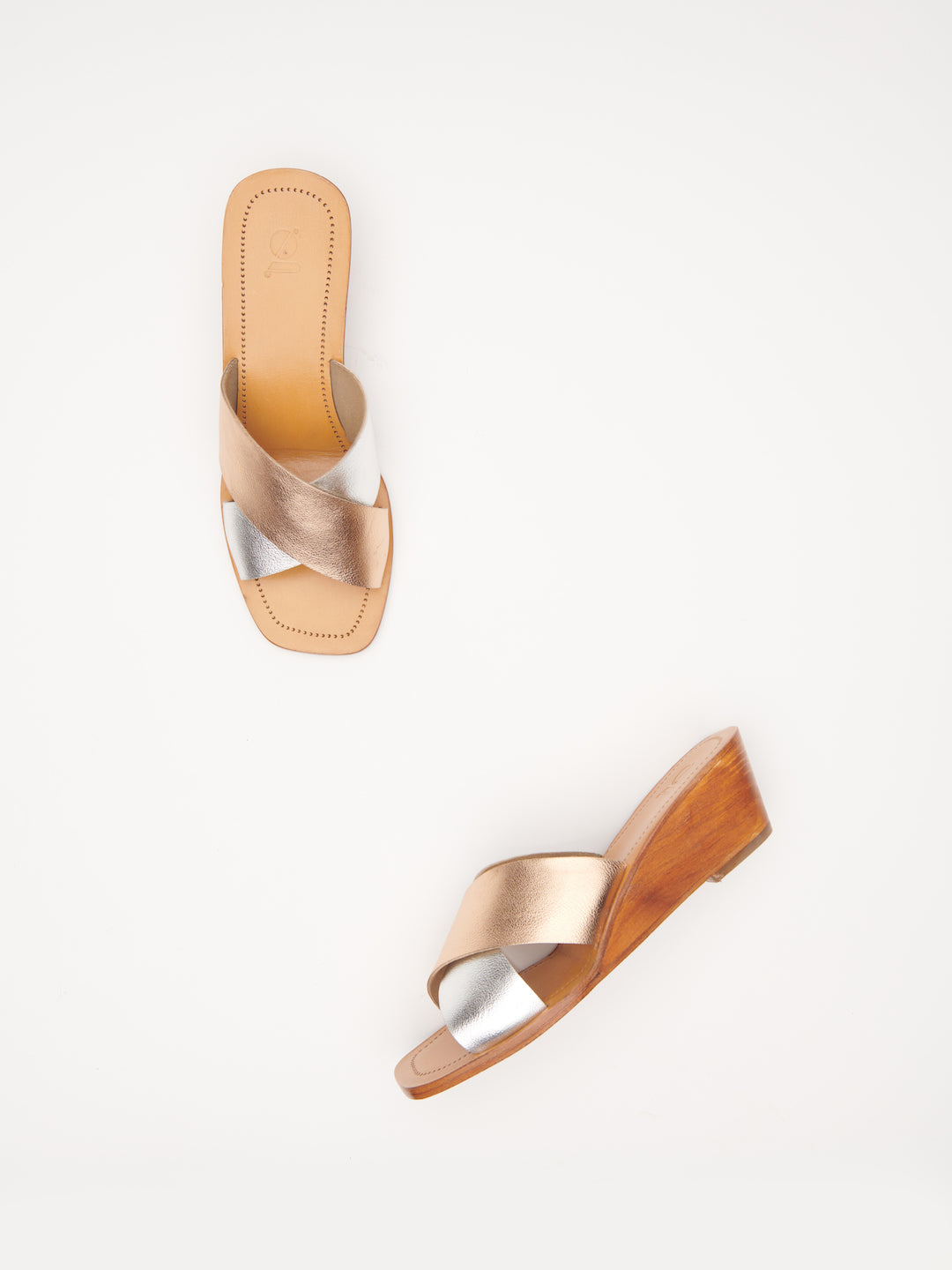 CROSSROADS METALLIC WEDGES