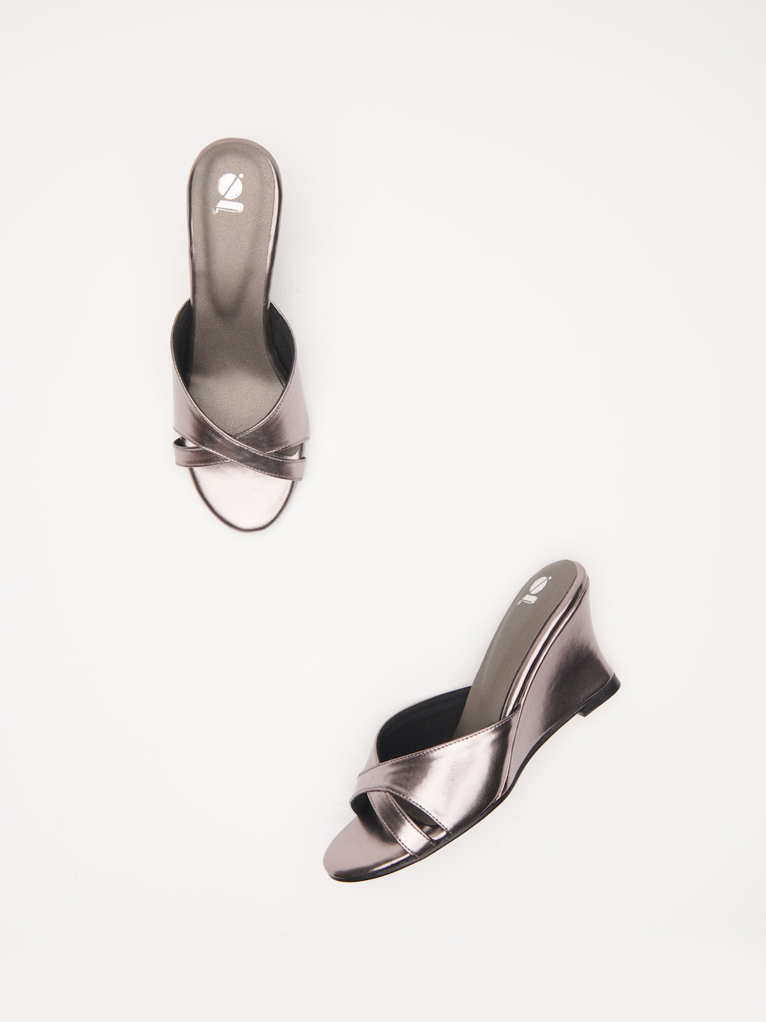 METALLIC CROSS WEDGE