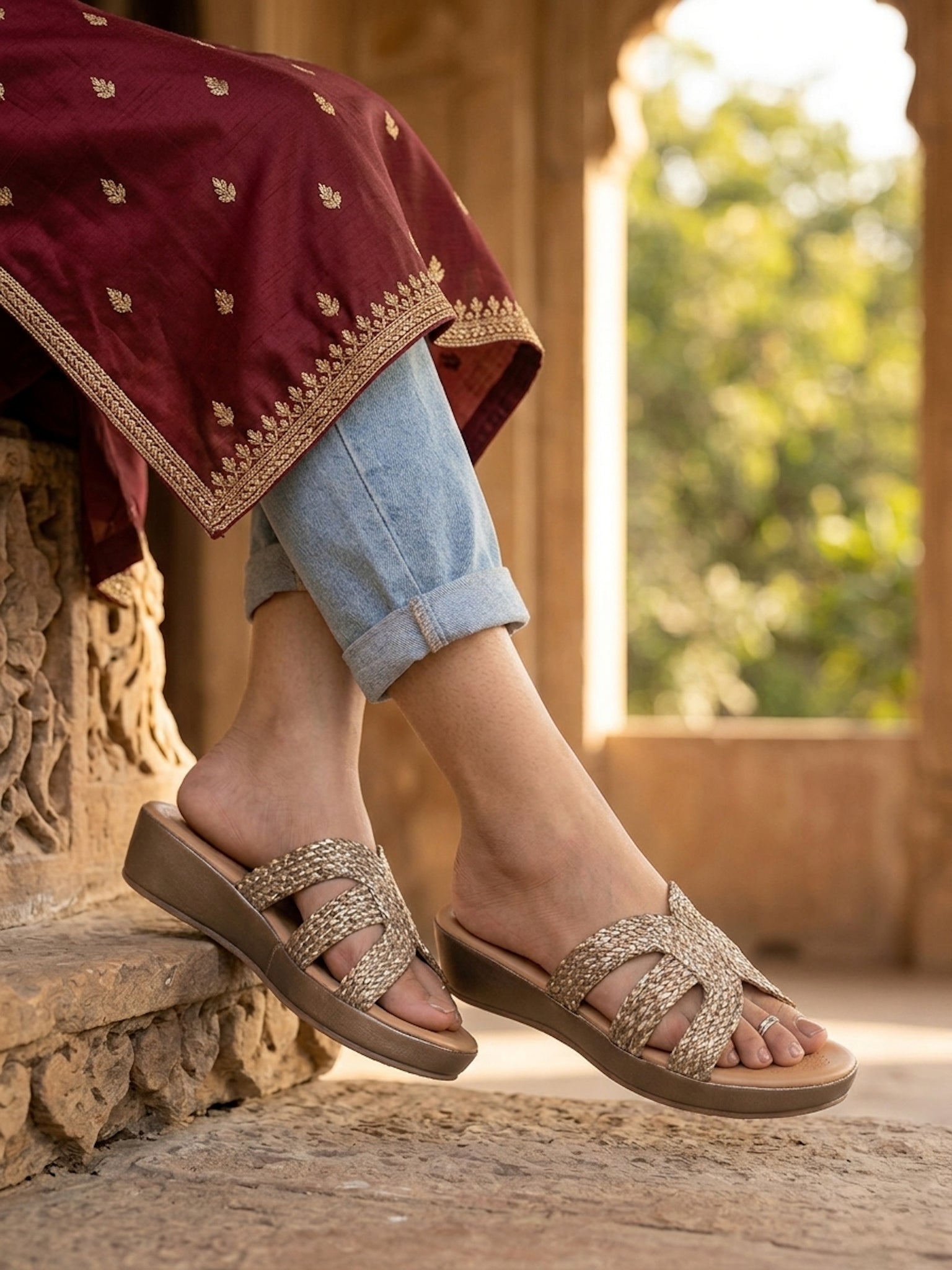 Two-Toned Interlaced Slides