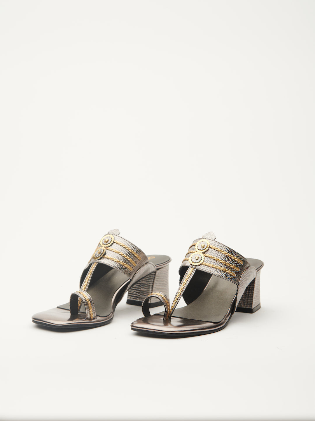 SIGNATURE DIWALI KOLHAPURI