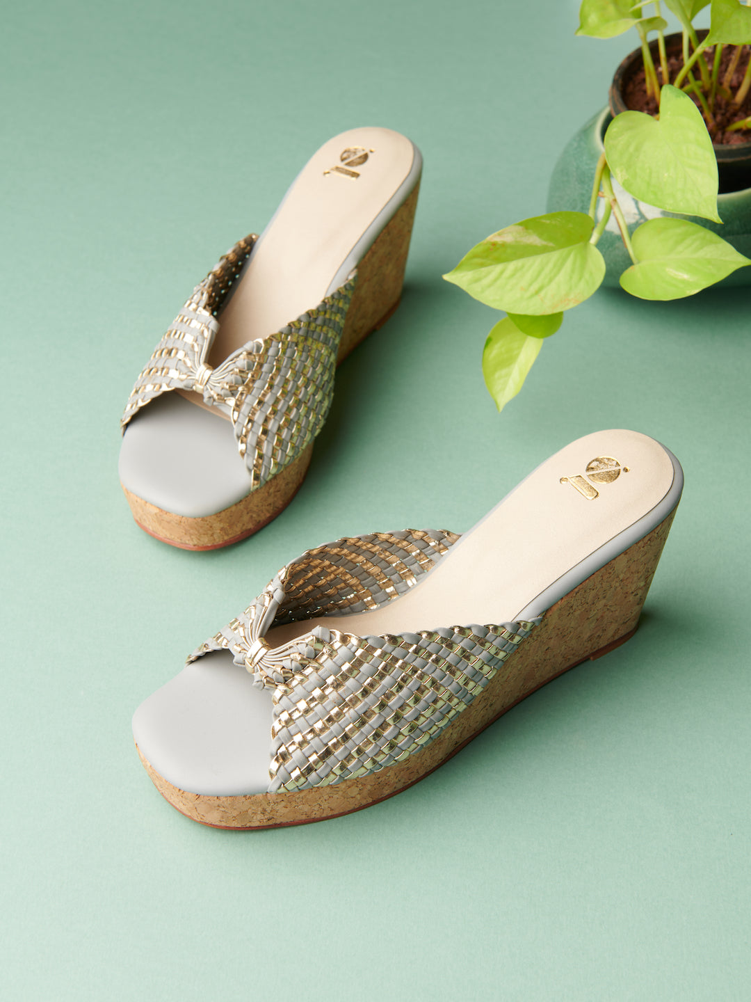 BUTTERFLY EFFECT PLATFORMS