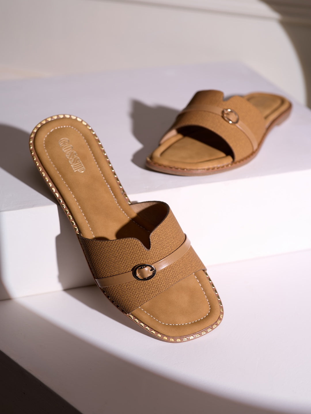 The Buckle Edit Flats