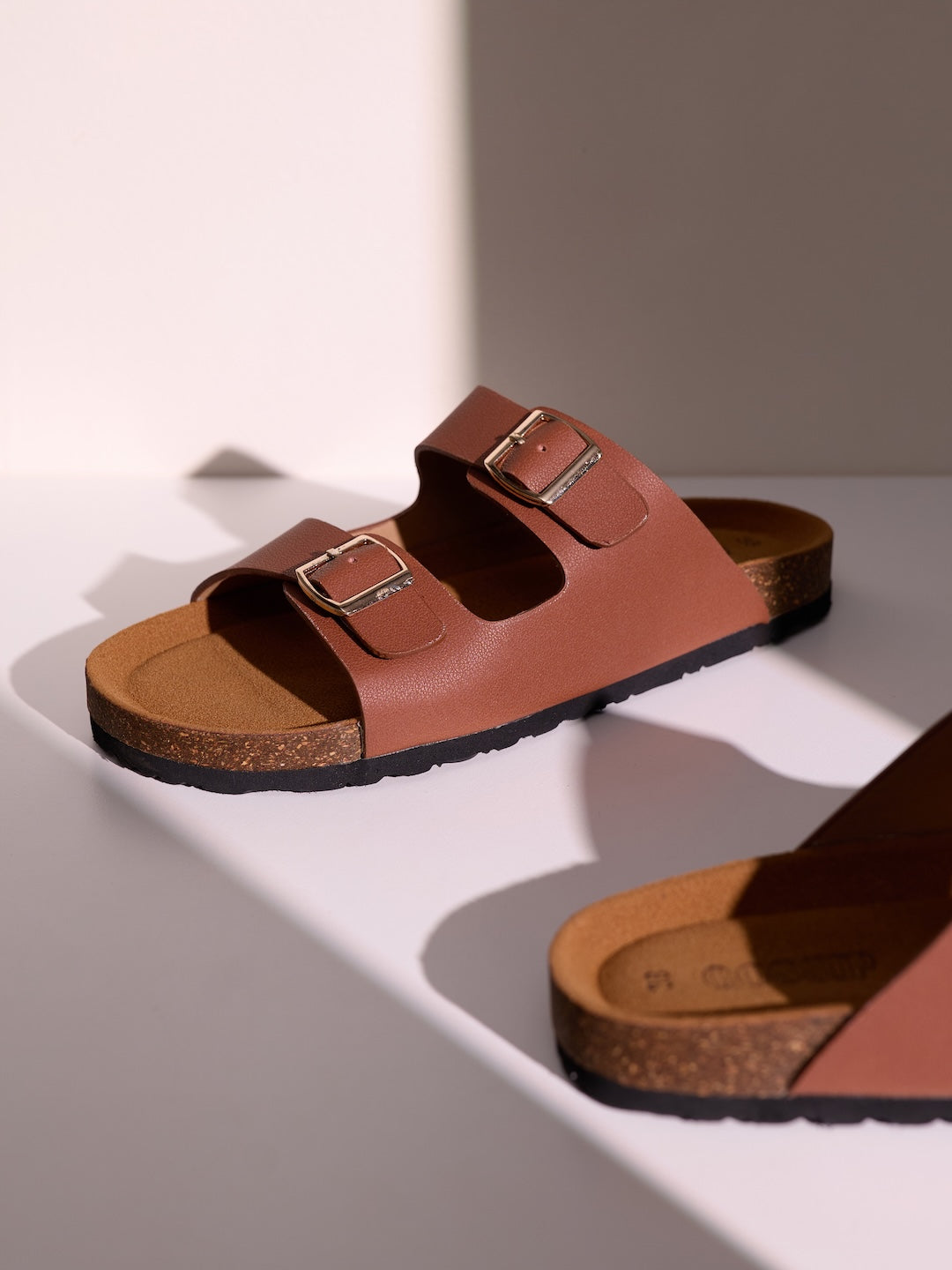 Weekend Mode Flats