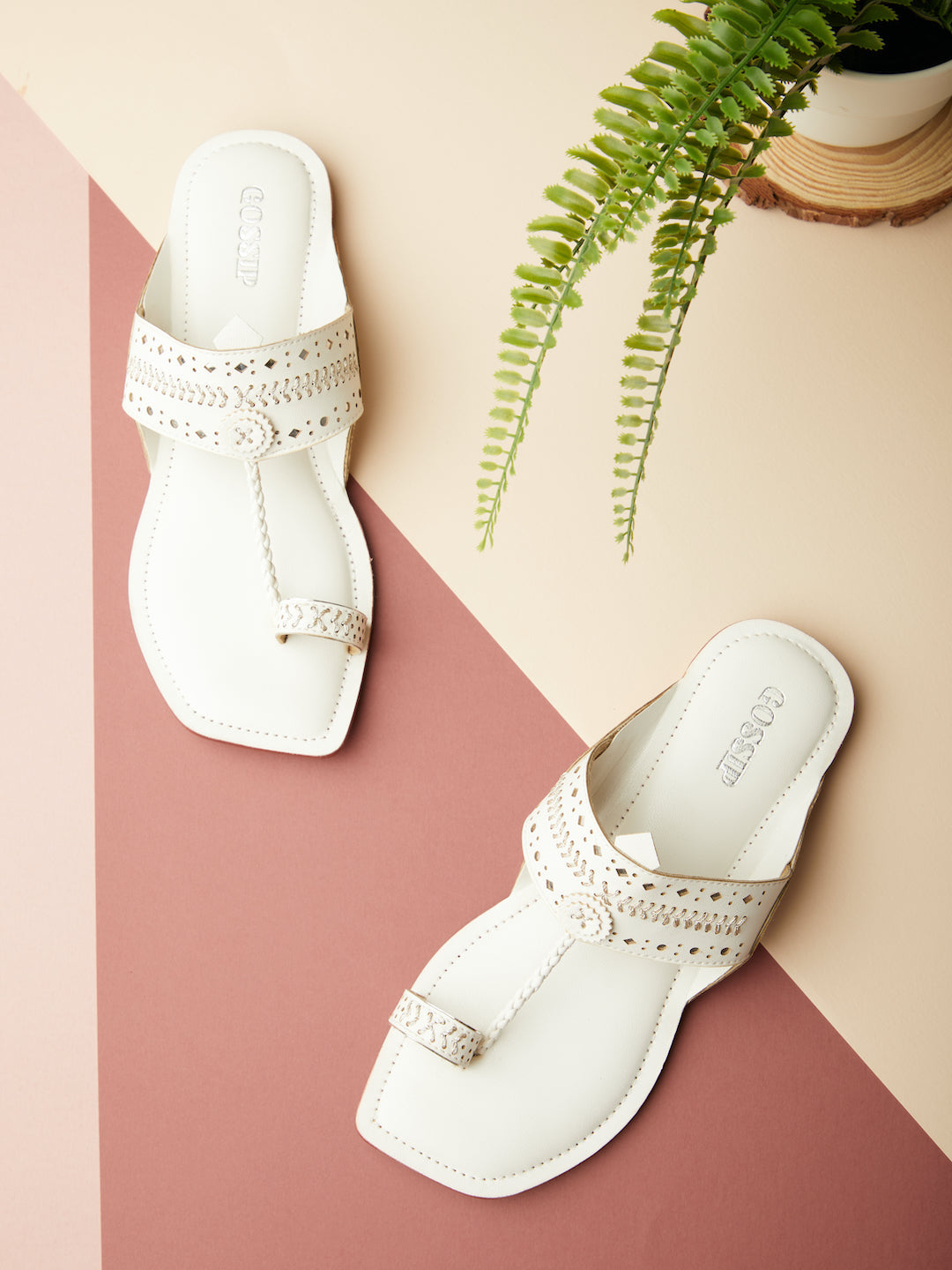 INTERLACE CUTWORK KOLHAPURI