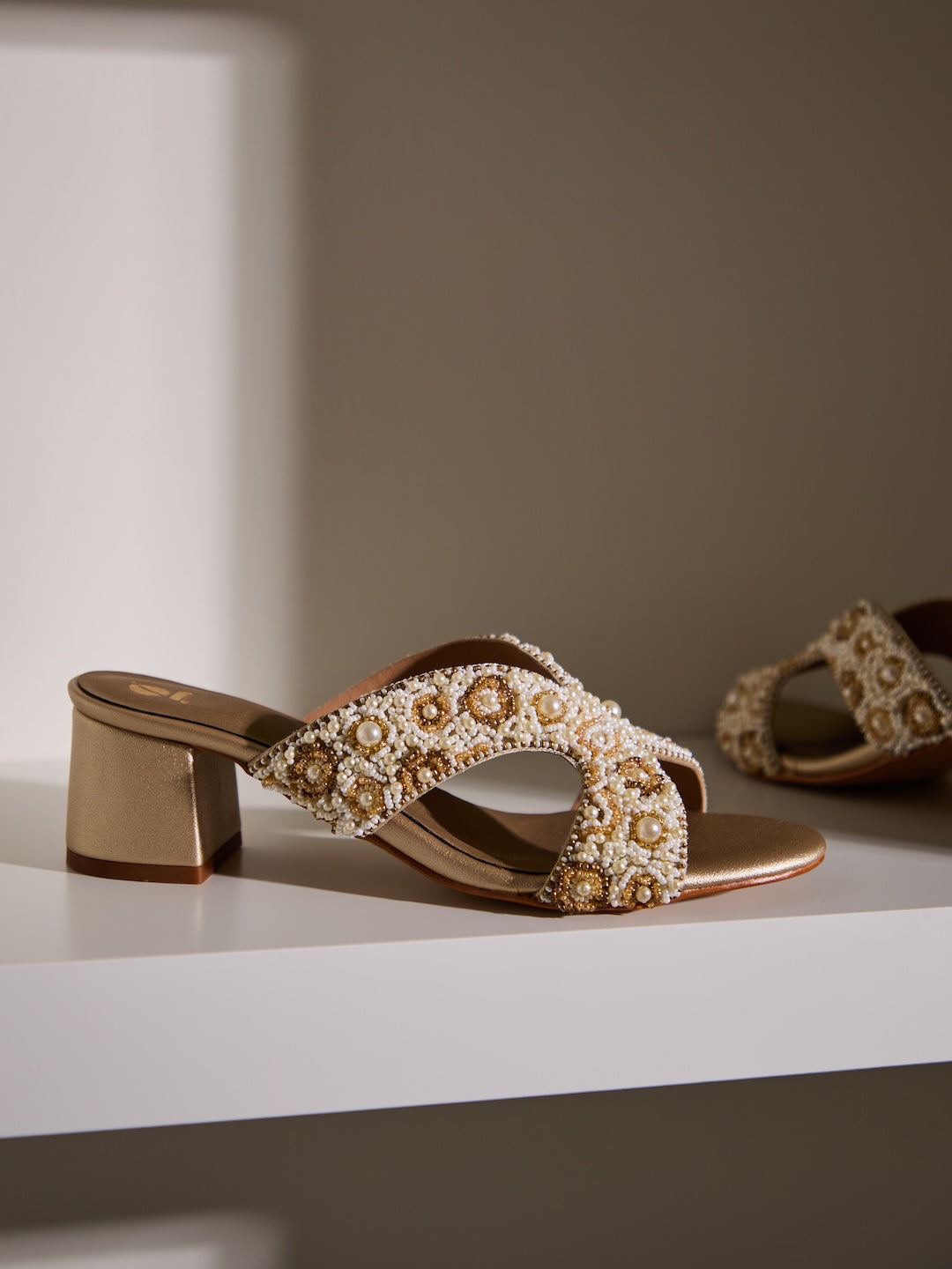 Perla Curve Mules