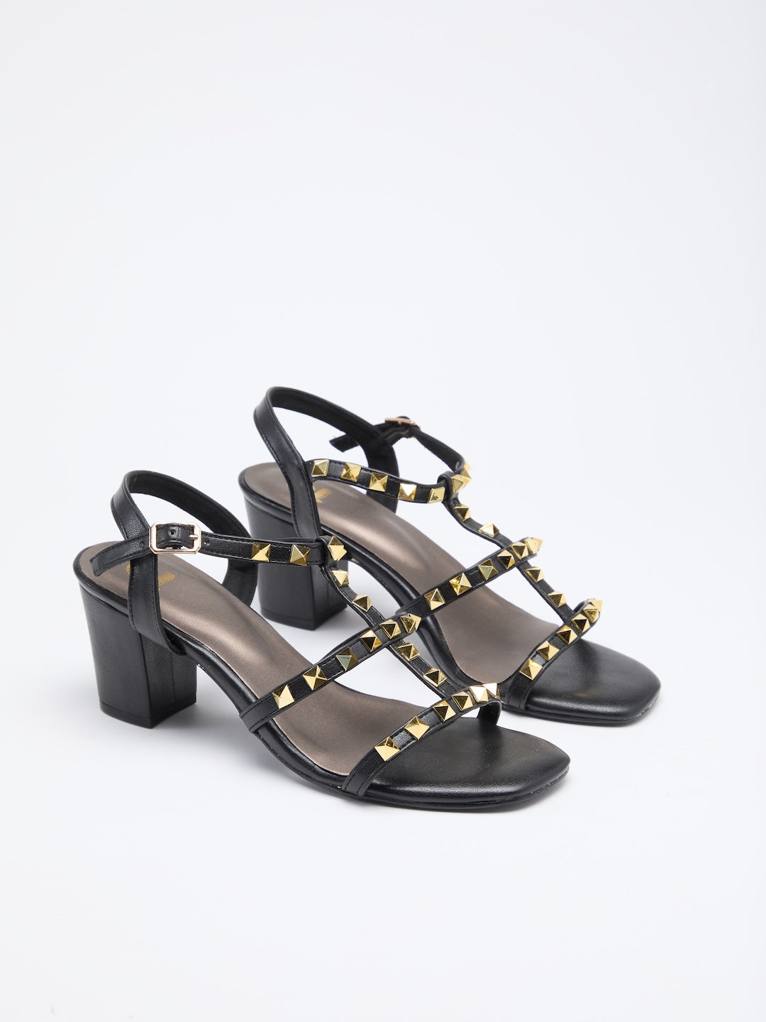 STUD STRUCK SANDALS