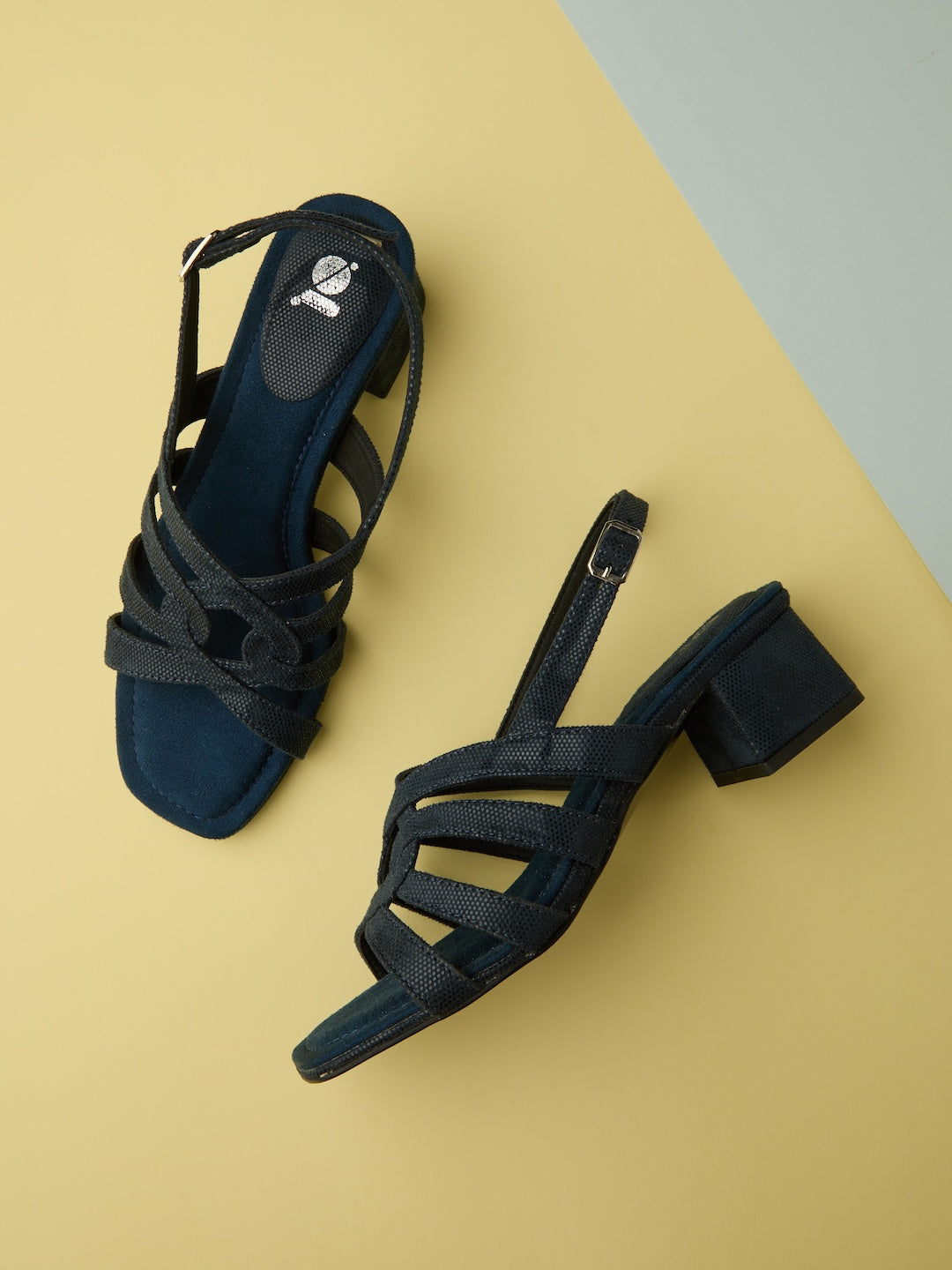 Eleganza Knot Sandal