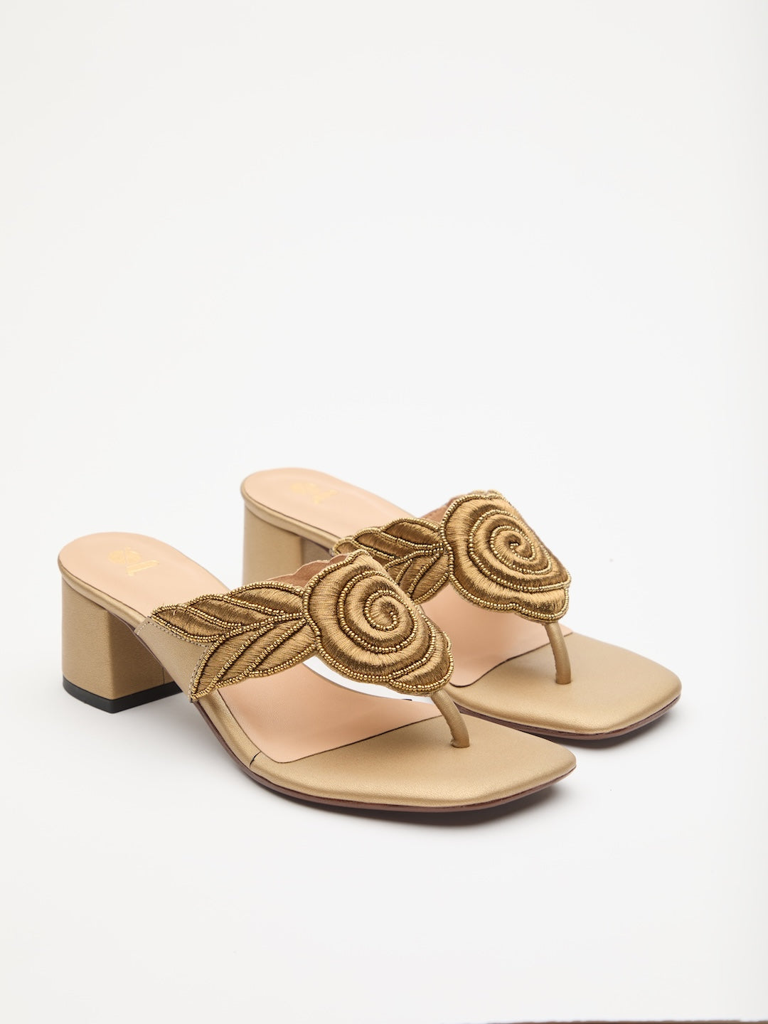 Rosette Court Heels