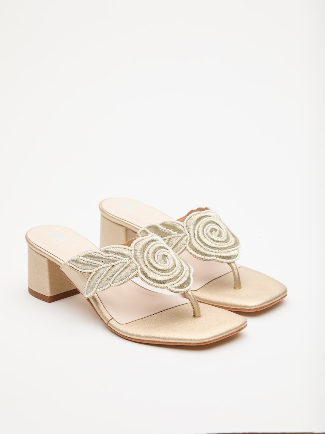 Rosette Court Heels