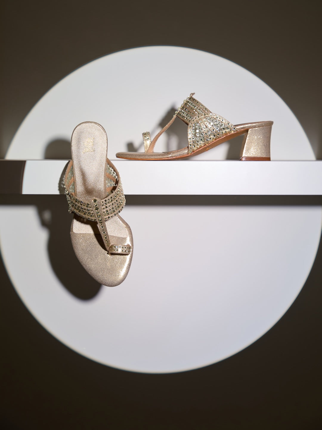 Distil Aura Rise Kolhapuri