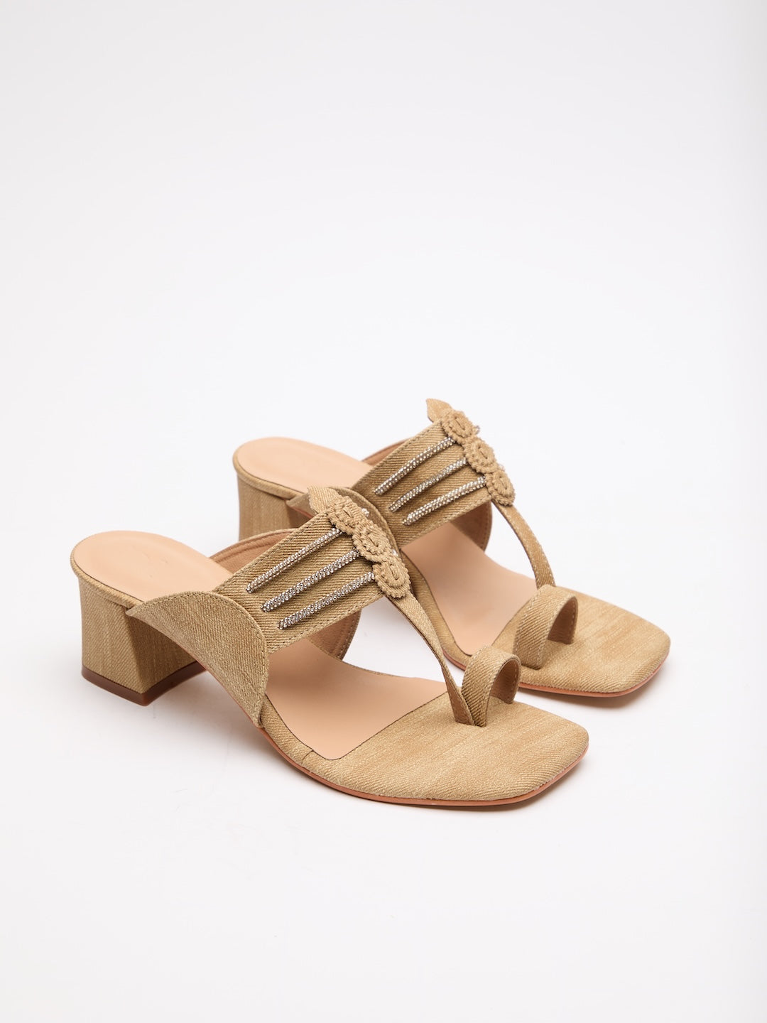 Noor Kohlapuri Heels