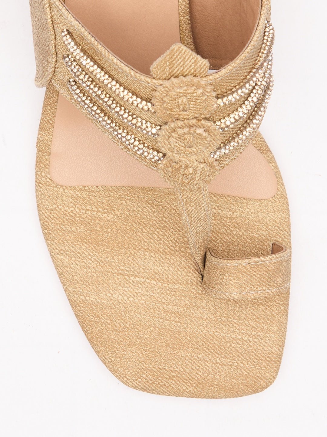 Noor Kohlapuri Heels