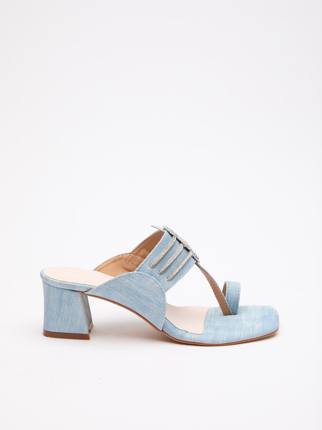 Noor Kohlapuri Heels