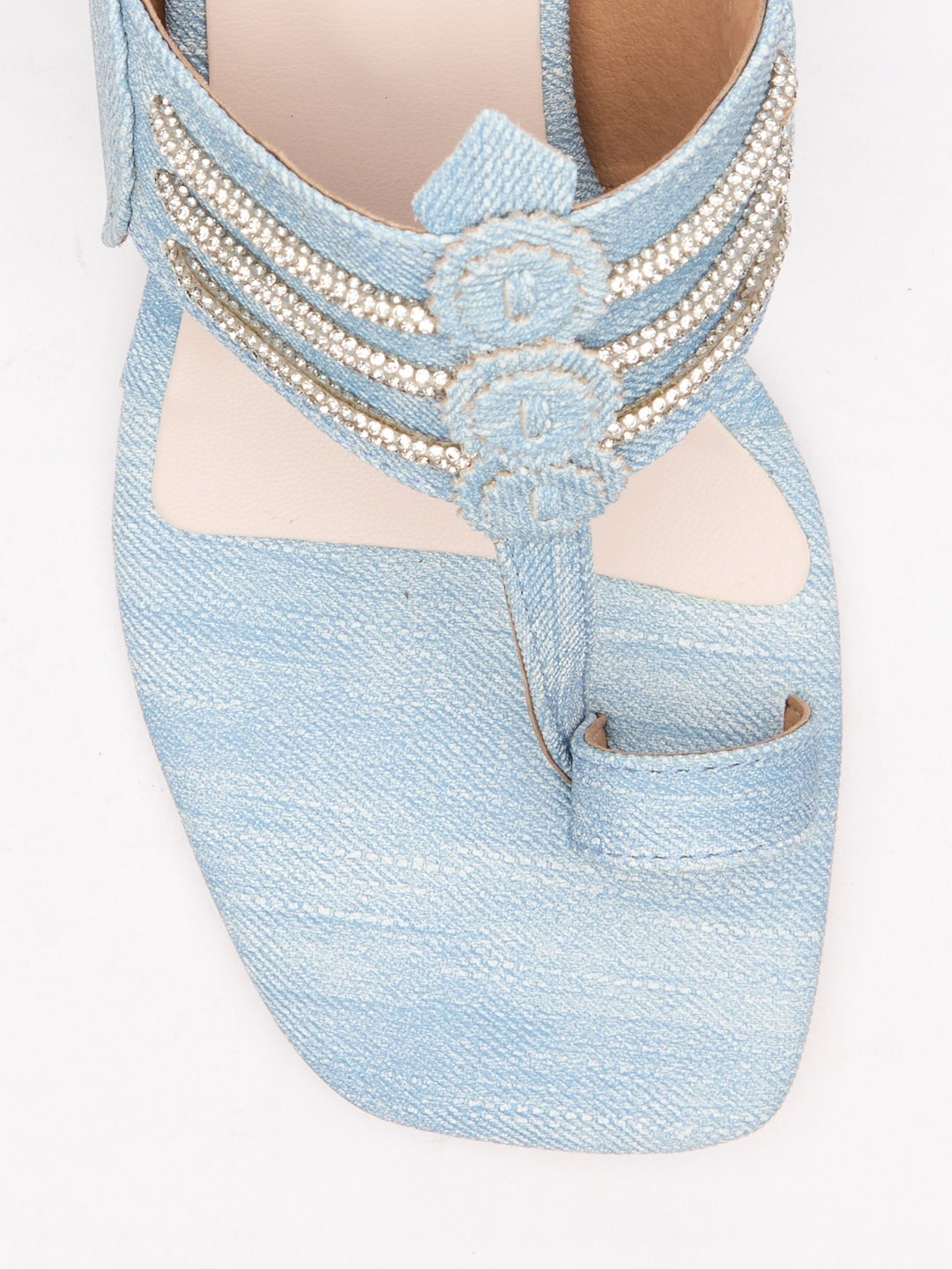 Noor Kohlapuri Heels