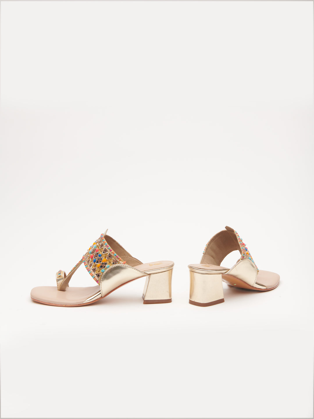 HANDCRAFTED ABHALA KOLHAPURI