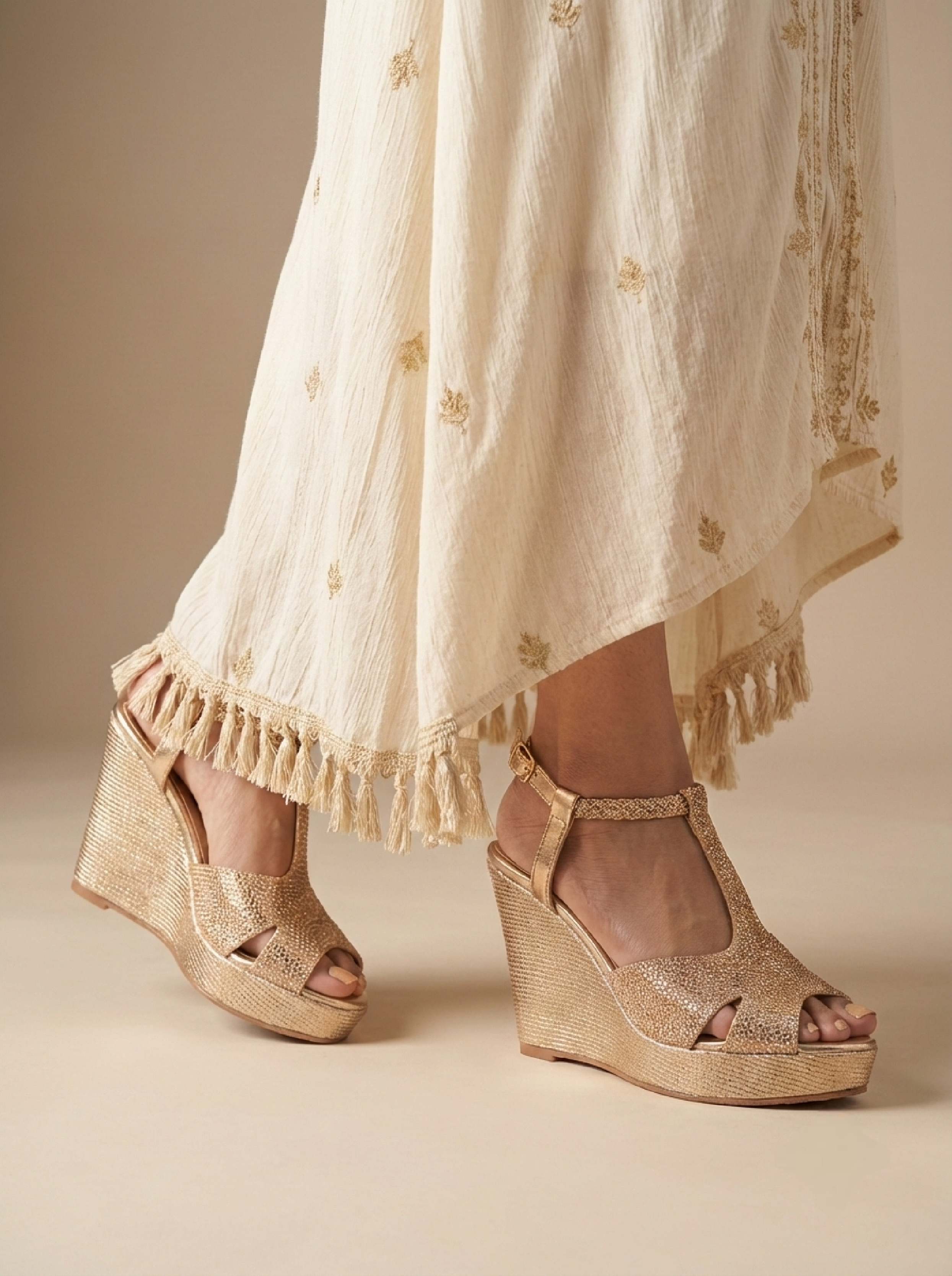 BRAVE OBSESSION SANDALS