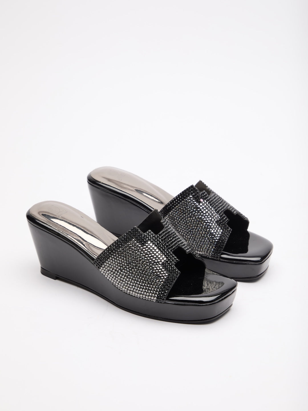 Noir Crystal Platforms