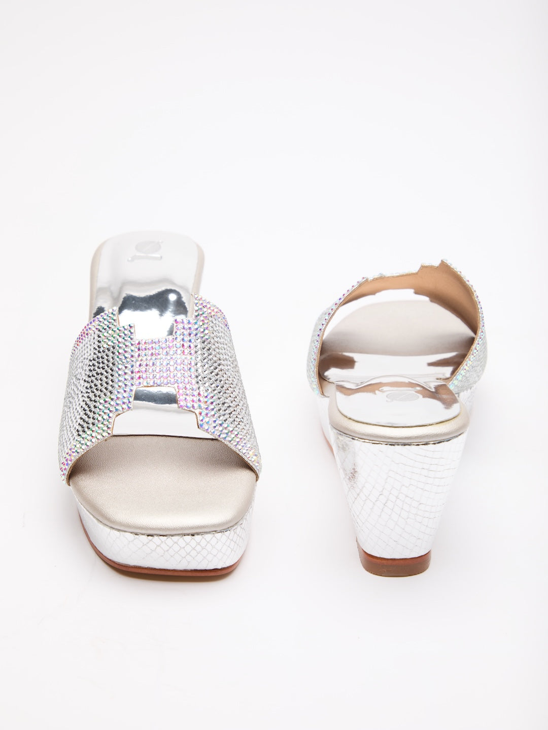 Noir Crystal Platforms