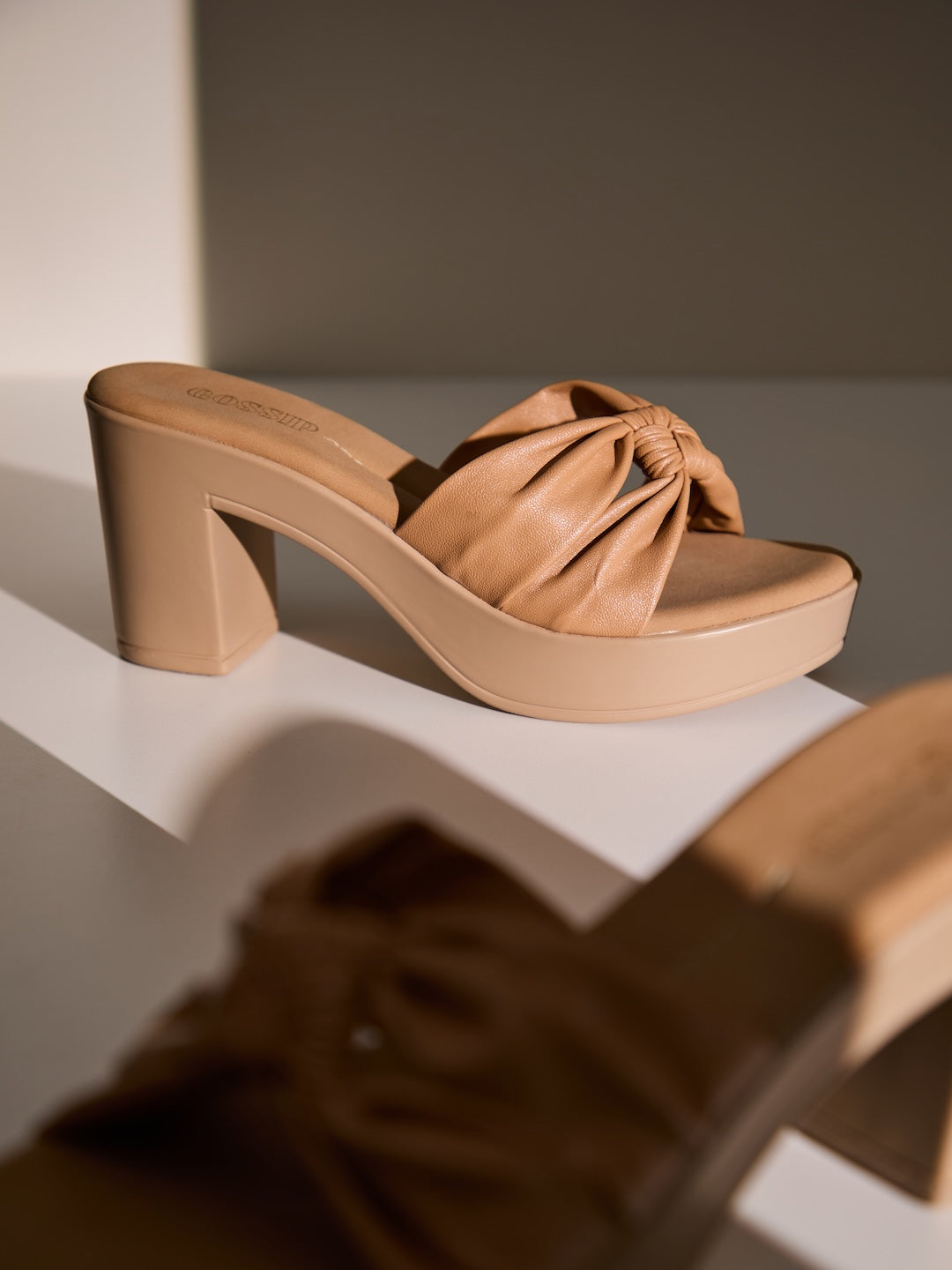 Cleo Knot Slides