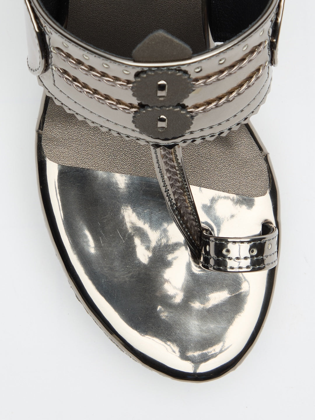 Reflective Rani Kolhapuris