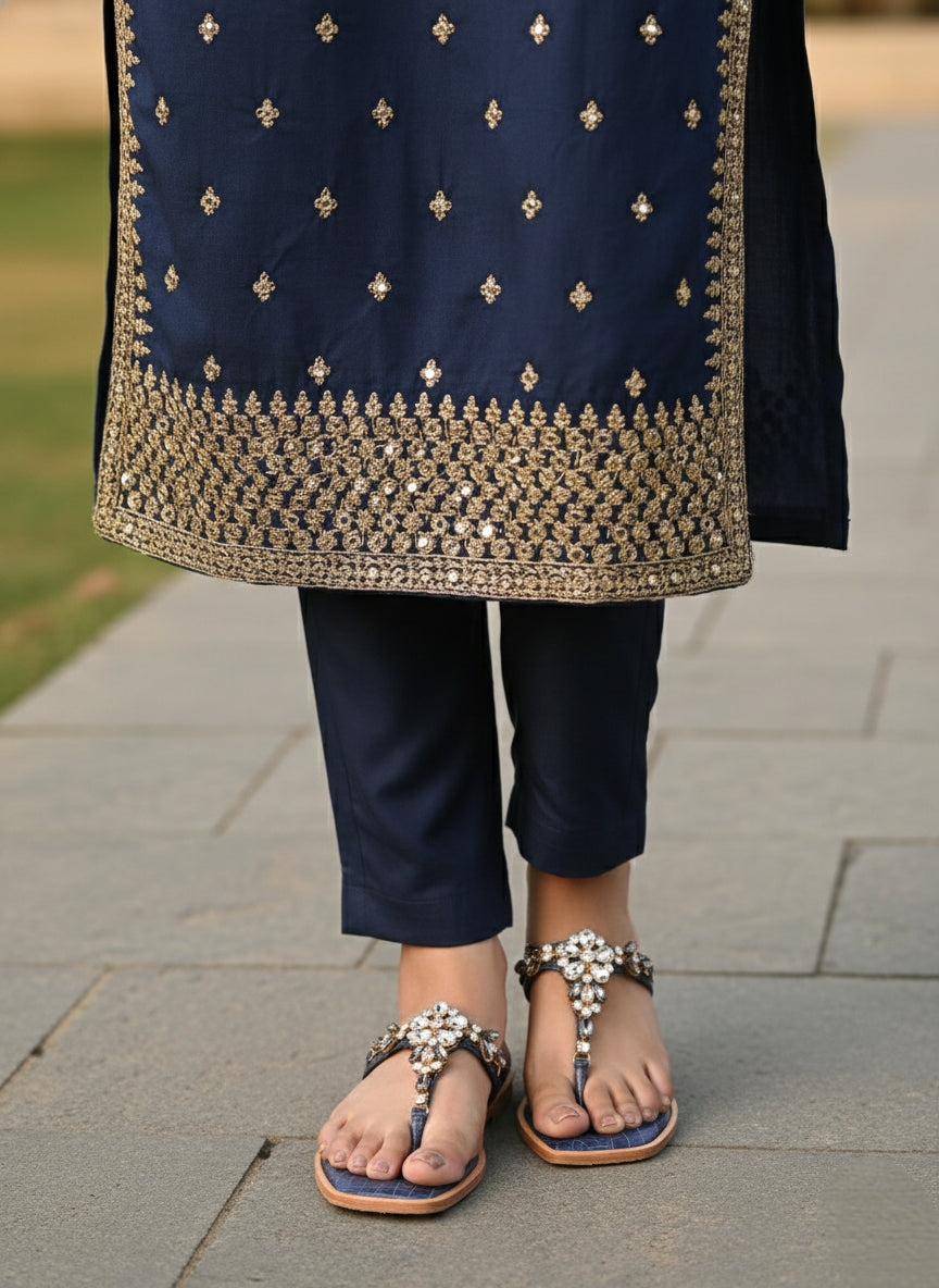 NAVRATAN SAPPHIRE THONGS