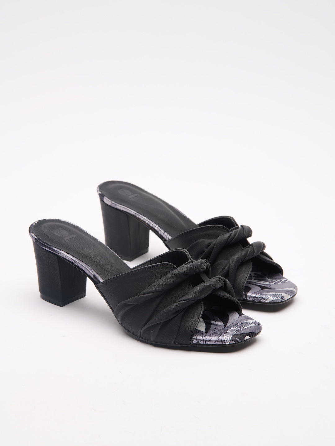 Nomada Fresco Heels