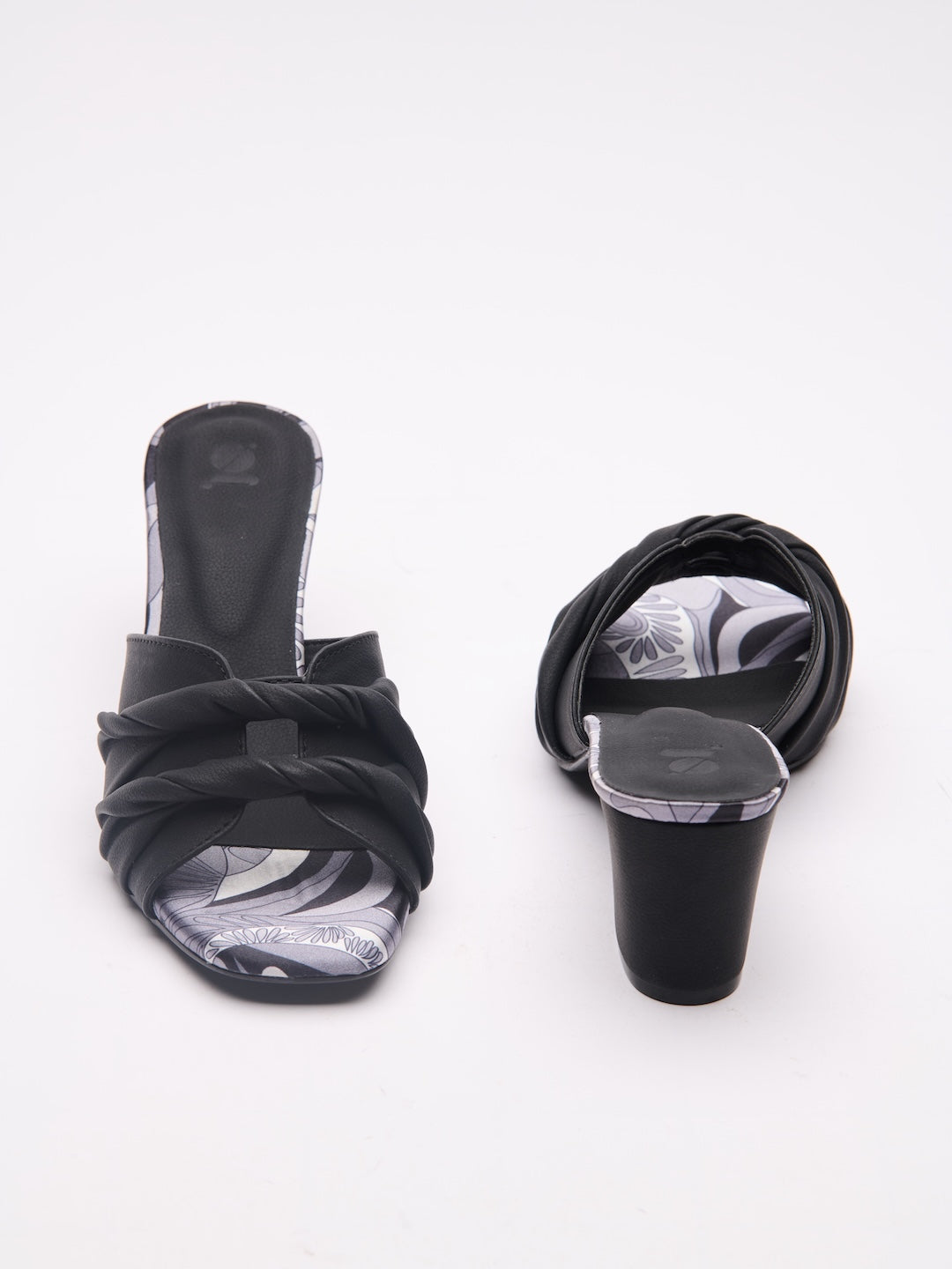 Nomada Fresco Heels