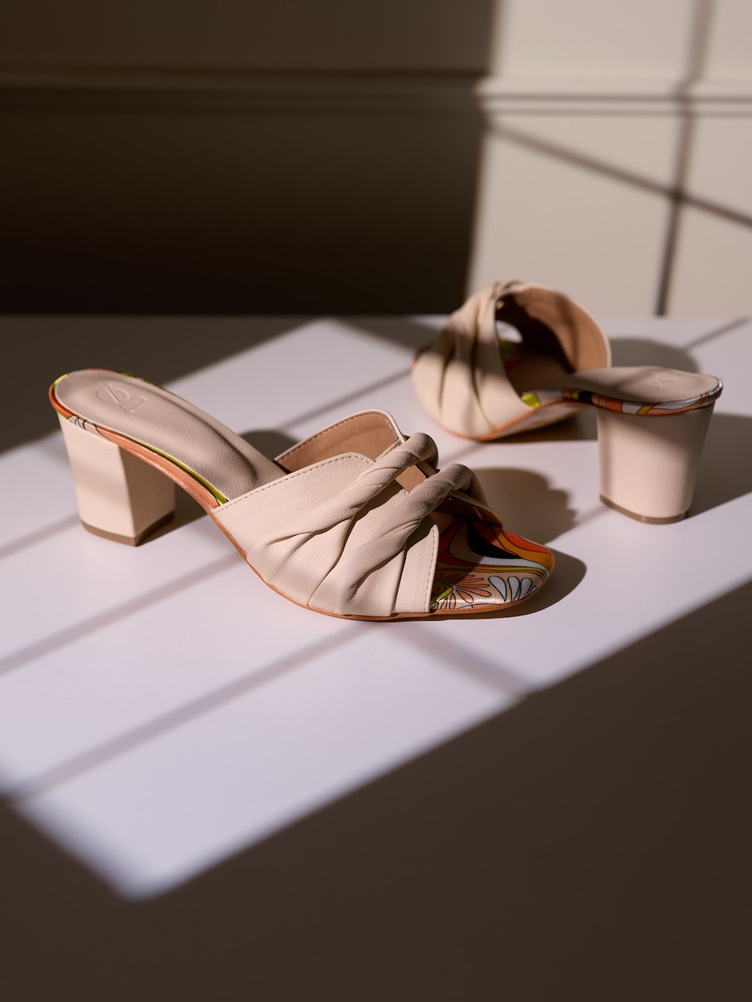 Nomada Fresco Heels