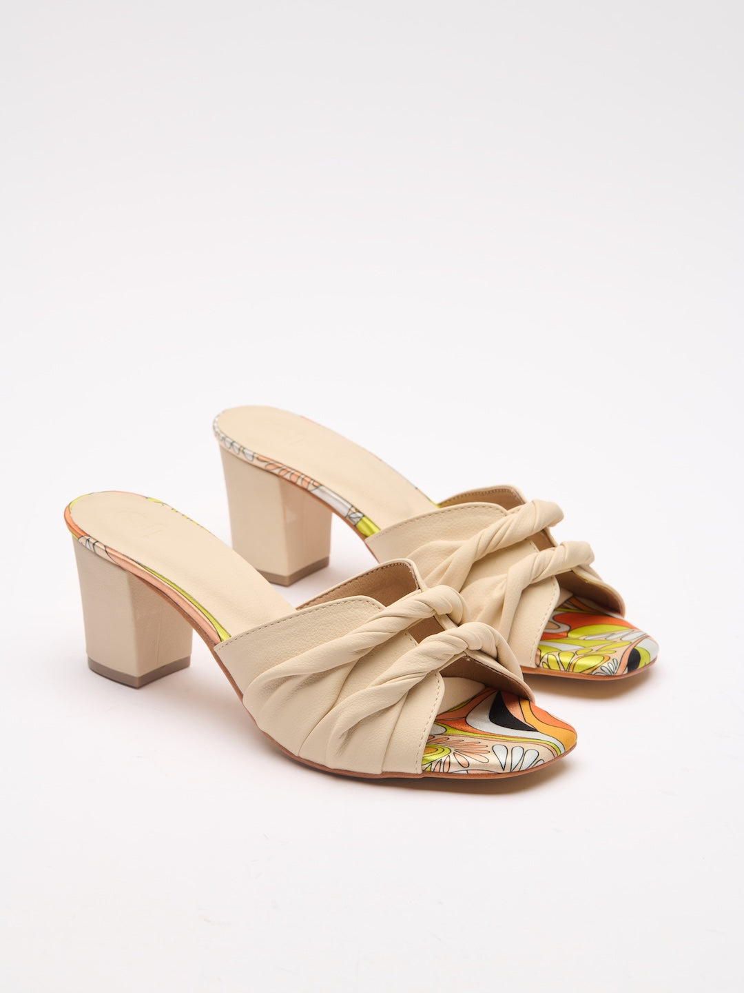 Nomada Fresco Heels
