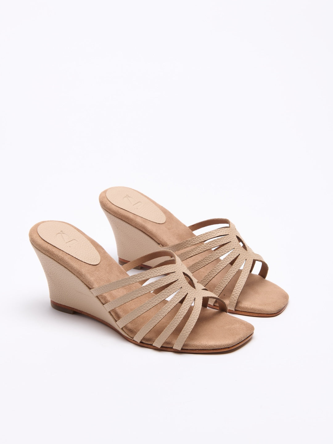 Strada Wedges
